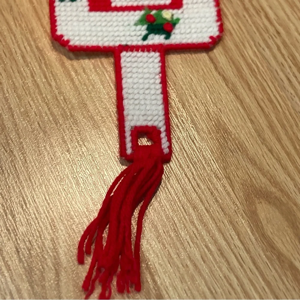 Vintage NOEL Christmas plastic canvas‎ hanging decor